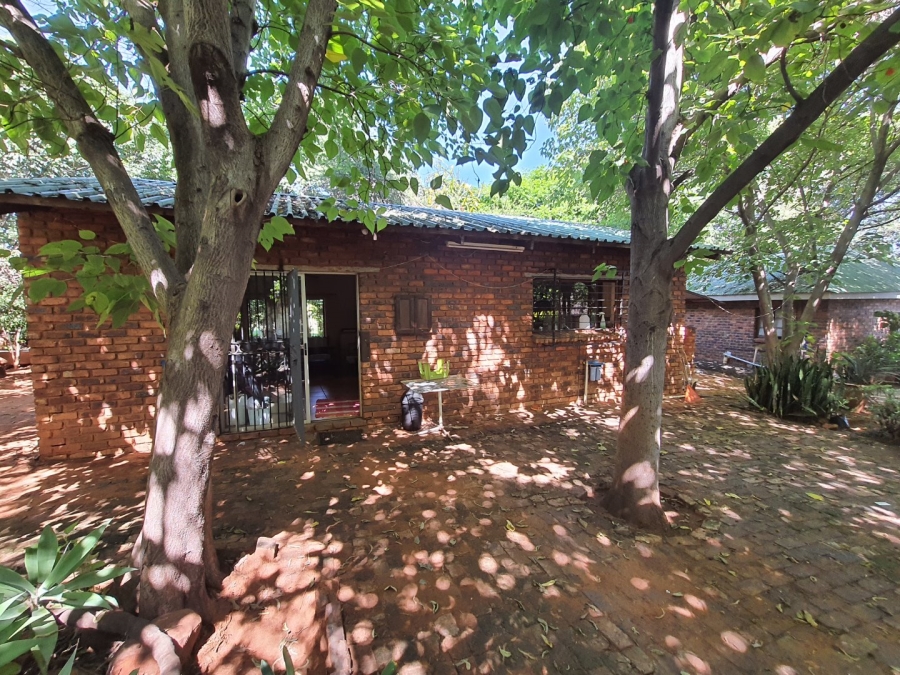  Bedroom Property for Sale in Hartbeespoort Rural North West